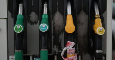 Guerre au Moyen-Orient : le gouvernement ne souhaite pas encadrer les marges des carburants.