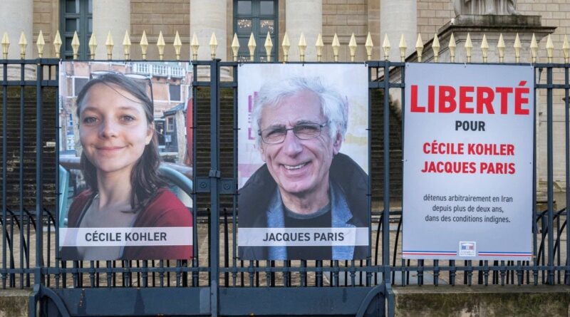 Guerre en Iran : Cécile Kohler et Jacques Paris « libres et en chemin » vers la France, selon Macron
