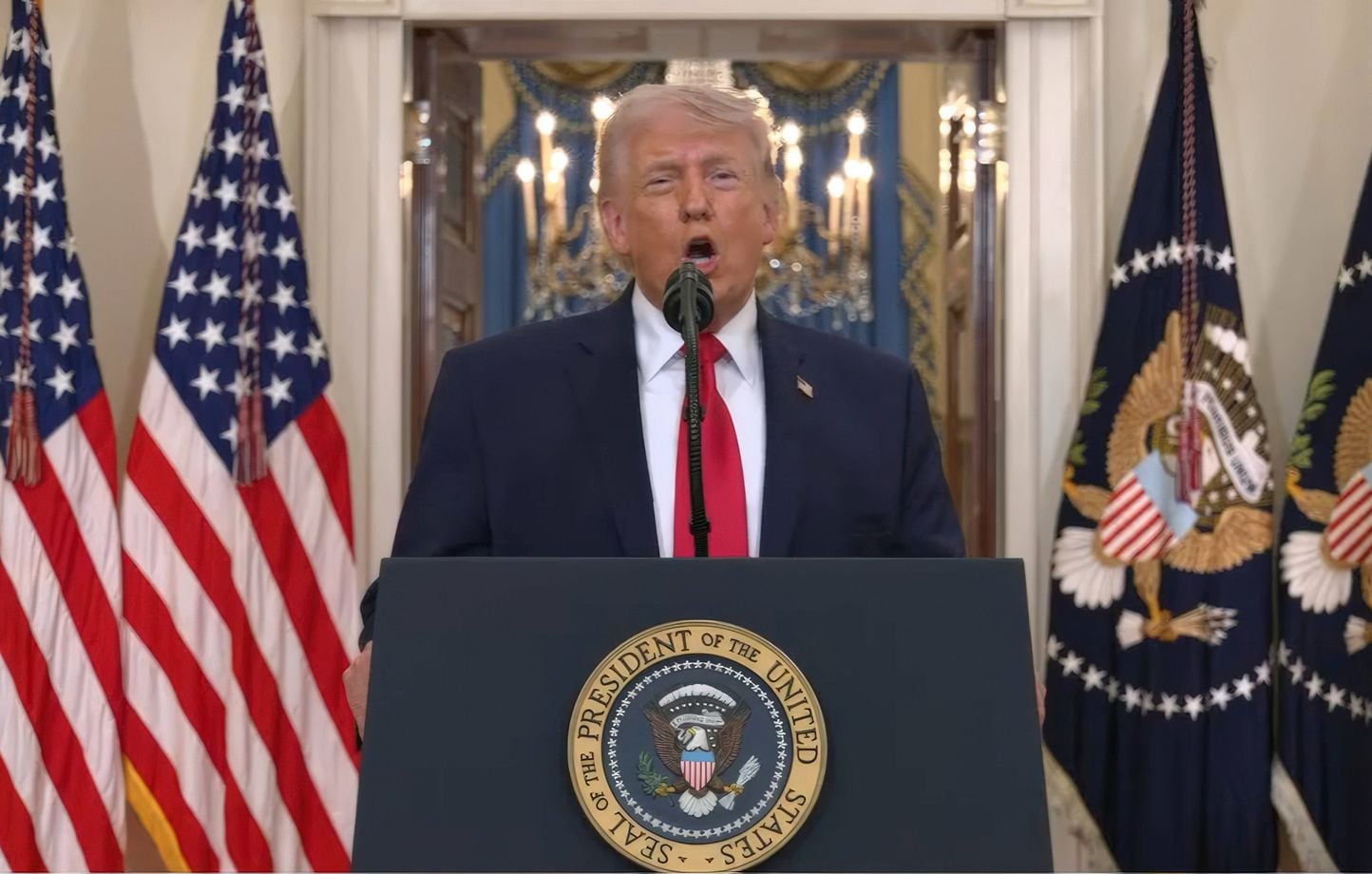 Guerre en Iran : Donald Trump menace « Ouvrez le p**ain de détroit, espèces de tarés »