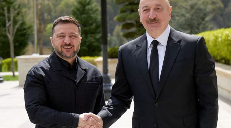 Guerre en Ukraine : Kiev consolide la coopération, Hollande envisage une Europe sans États-Unis