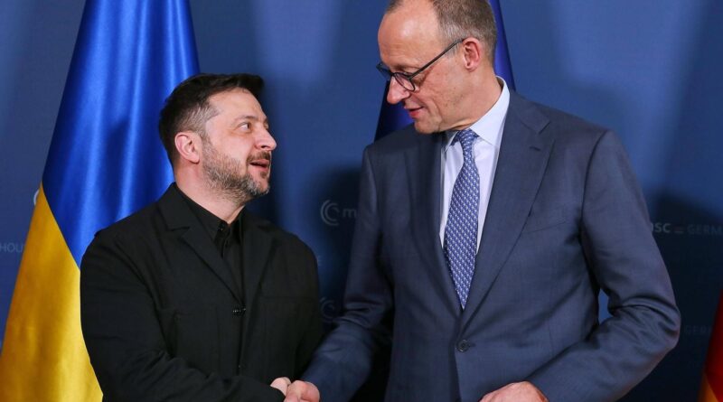 Guerre en Ukraine : Merz reçoit Zelensky, inquiétude pour Tchernobyl.