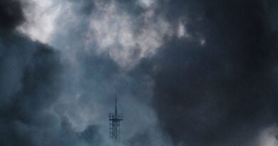 Guerre en Ukraine : Pluie noire en Russie, tickets pour Kiev