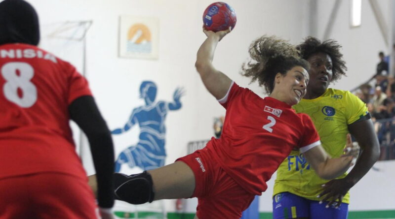 Handball féminin : la Tunisie s'impose face au Brésil 25-23 à Djerba