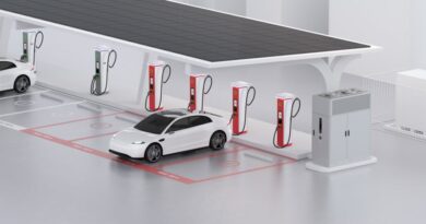 Huawei parie sur le solaire et les batteries pour une recharge en 10 minutes.