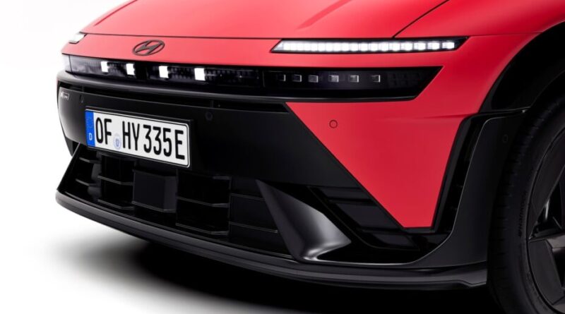 Hyundai Ioniq 3 : citadine électrique de 500 km d'autonomie face à Renault 5 E-Tech