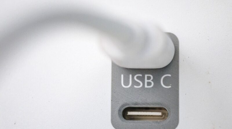 Ile-de-France : Les ports USB des transports ne seront plus à jour.