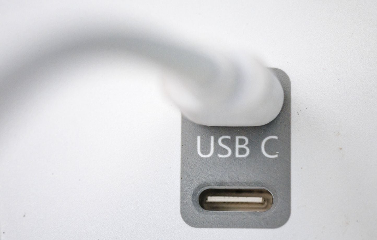 Ile-de-France : Les ports USB des transports ne seront plus à jour.