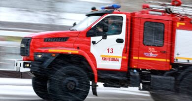 Inondations meurtrières en Russie : des villages sous les eaux, un immeuble effondré