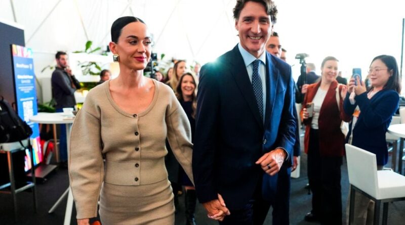 Katy Perry et Justin Trudeau célèbrent leur amour au concert de Justin Bieber.