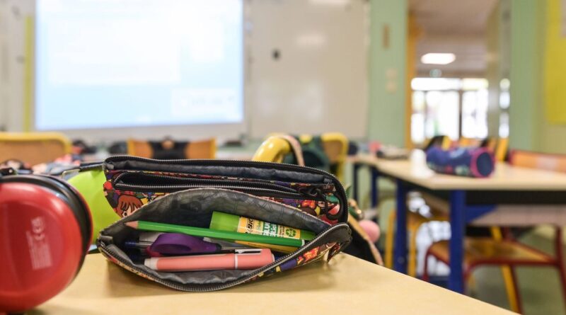 La baisse du nombre d'élèves, une « occasion historique » à saisir ?