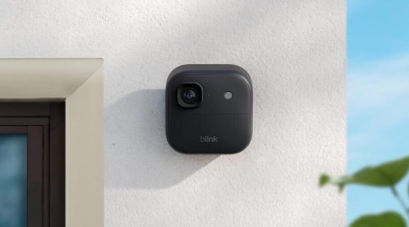 La Blink Outdoor 2K+ pour surveiller l'extérieur à moitié prix.