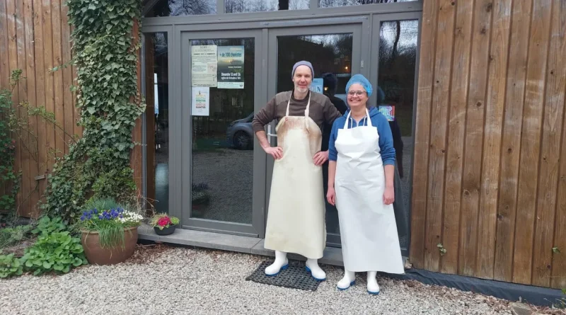 L’agriculture sociale : patients atteints de troubles mentaux participent aux travaux agricoles.