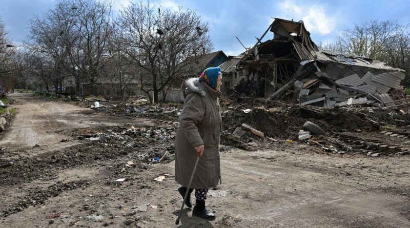 L'armée ukrainienne signale 469 violations du cessez-le-feu de Pâques par la Russie.