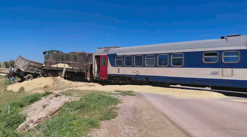 Le Kef : un train de voyageurs ne percute pas un poids lourd