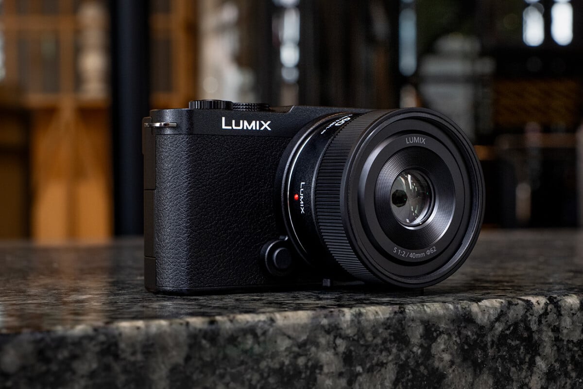 Le Lumix S 40mm F2 monté sur un Lumix S9