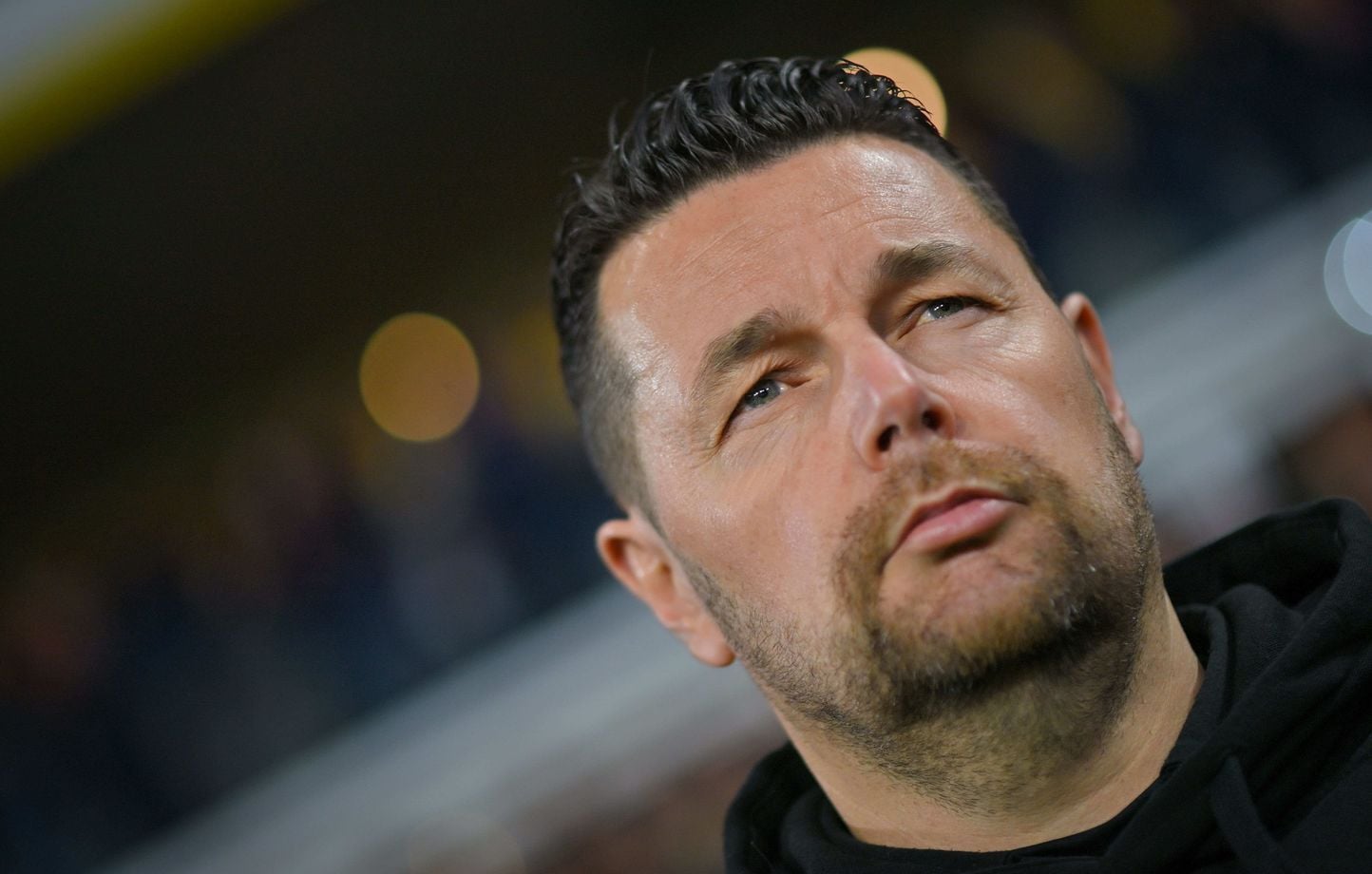 Lens - Brest : Pierre Sage « trahi » par ses joueurs après un 3-0 à la mi-temps