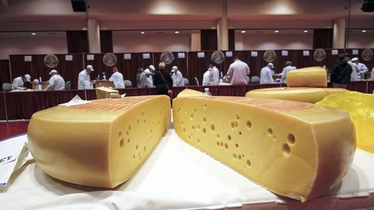 Le Baby Swiss est une variété américaine de fromage suisse développée dans l'Ohio par la Guggisberg Cheese Company fondée en 1950 par l'immigrant suisse Alfred Guggisberg.