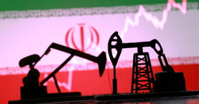Les USA envisagent d'interdire le transit du pétrole iranien.