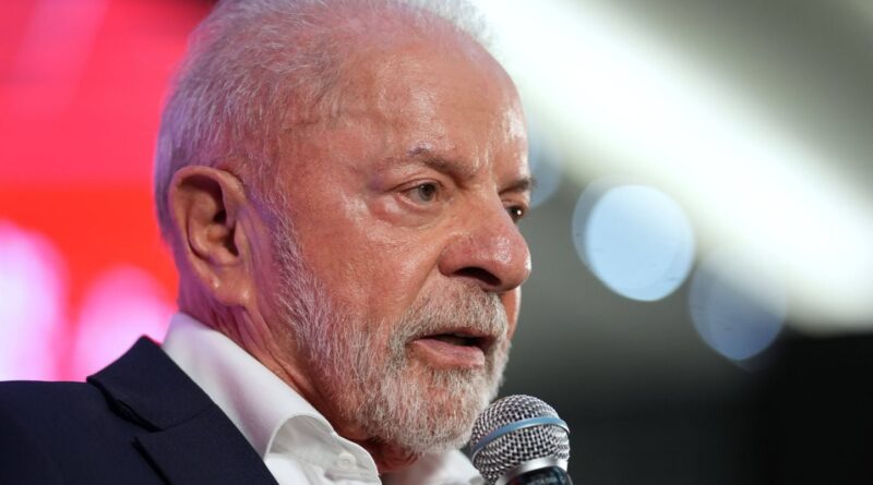 Lula prévient : un Hitler émerge lorsque la démocratie recule.