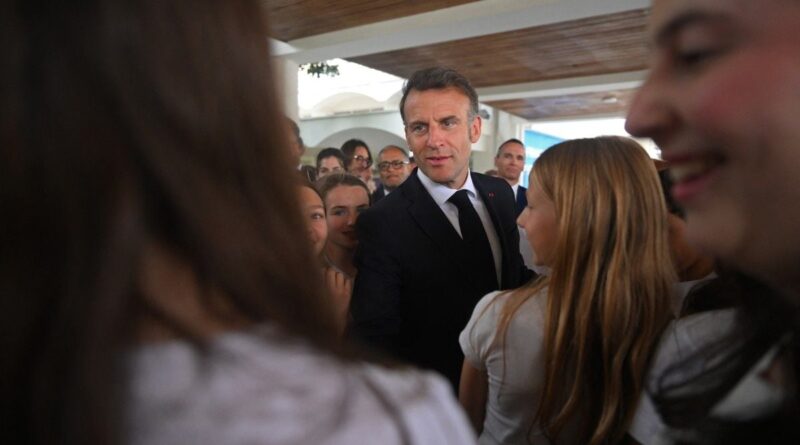 Macron déplore la « folie » de dirigeants pouvant mener à la guerre