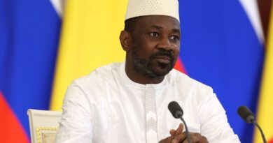 Mali : Le chef de la junte réaffirme son pouvoir intact.