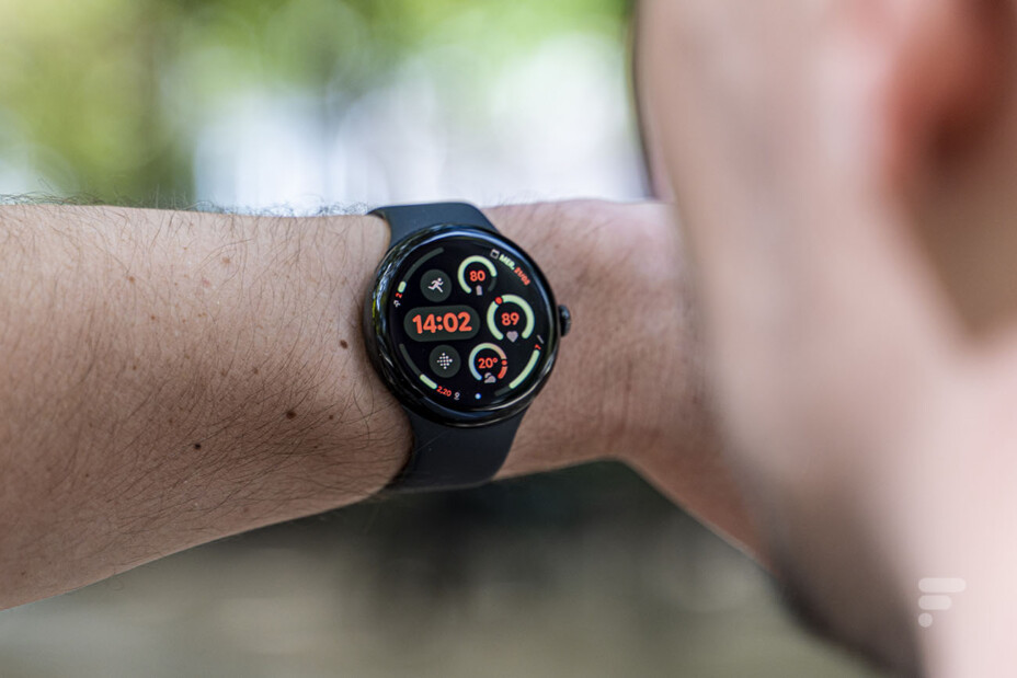 Mise à jour des Pixel Watch : inquiétudes pour la sécurité des seniors