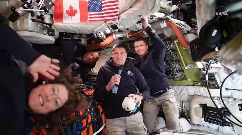 Mission Artémis : les astronautes sont plus près de la Lune.