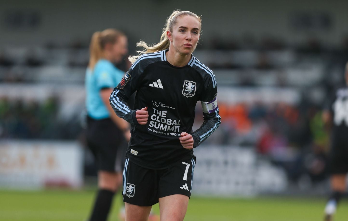 « Missy Bo Kearns d'Aston Villa évoque sa fausse couche et septicémie »