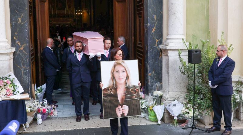Obsèques de Loana : hommage à une icône « tellement gentille » à Nice