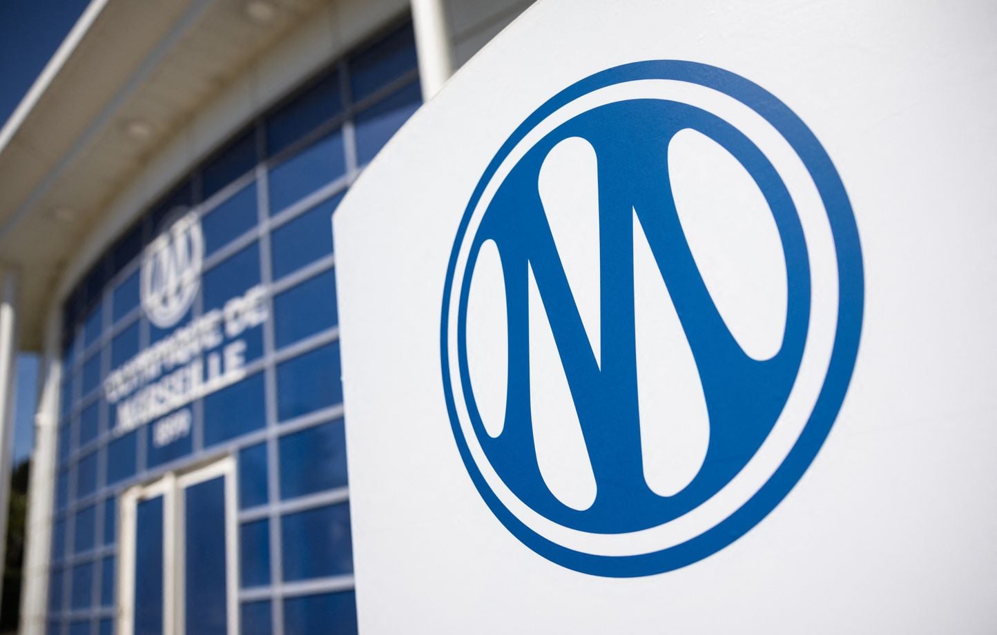 OM : Benoît Payan, maire de Marseille, réclame un nouveau logo « horrible »