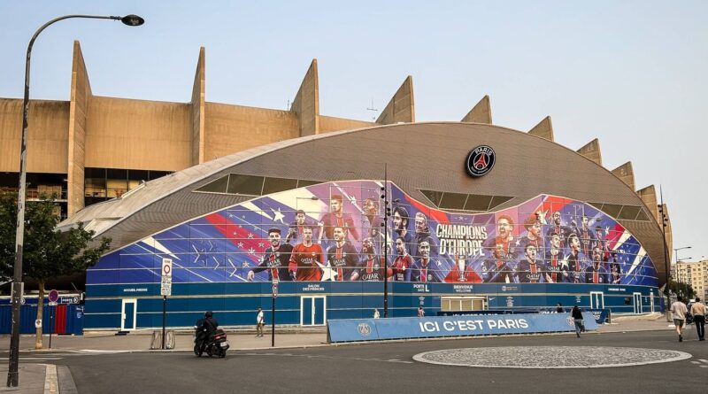 Paris : Emmanuel Grégoire annonce que « le PSG ne quittera pas le Parc des Princes » à 99,9 %