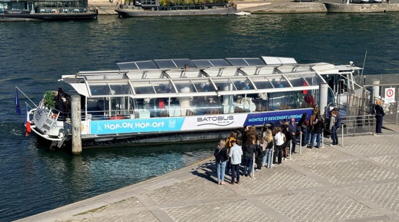 Paris : Pourquoi il n'y a pas de vraie offre de transports sur la Seine ?