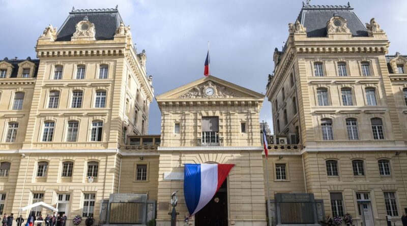 Paris : Que se passe-t-il à l'infirmerie psychiatrique de la préfecture ?