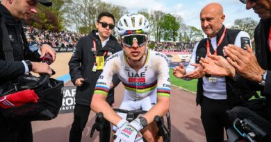 Paris-Roubaix : Tadej Pogacar, « Je ne me sens pas bien » après l’Enfer du Nord