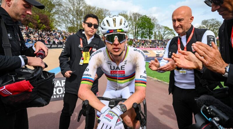 Paris-Roubaix : Tadej Pogacar, « Je ne me sens pas bien » après l’Enfer du Nord