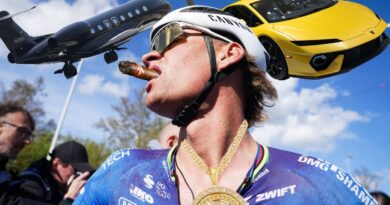 Paris-Roubaix : Van der Poel, le flambeur ne rêve pas d'une Lamborghini
