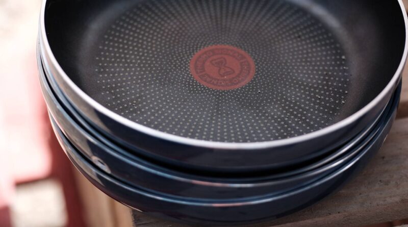 PFAS : Le ministère de la Santé recommande des gestes pour réduire l'exposition