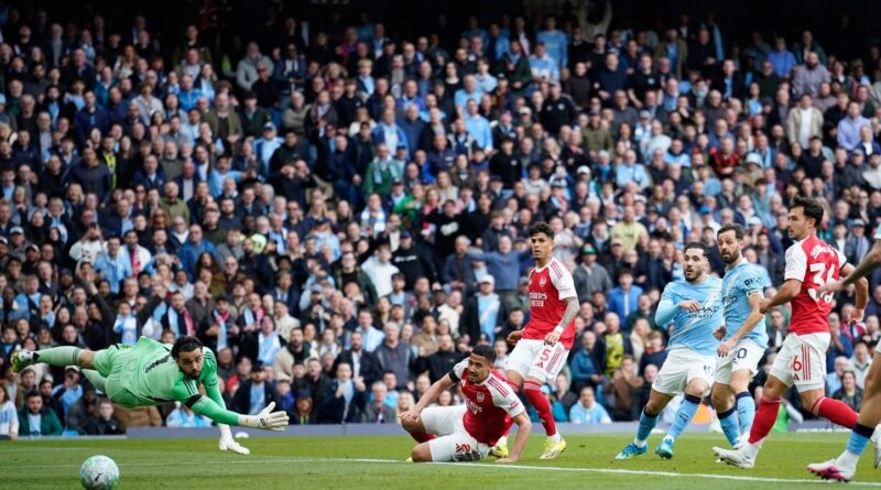 Premier League : Arsenal et Manchester City en lice pour le titre