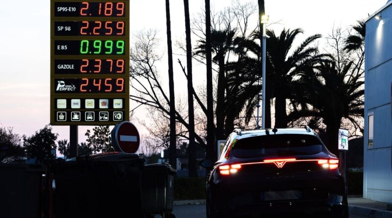 Prix du carburant : Pourquoi les raffineries françaises ne produisent-elles pas assez de gasoil ?