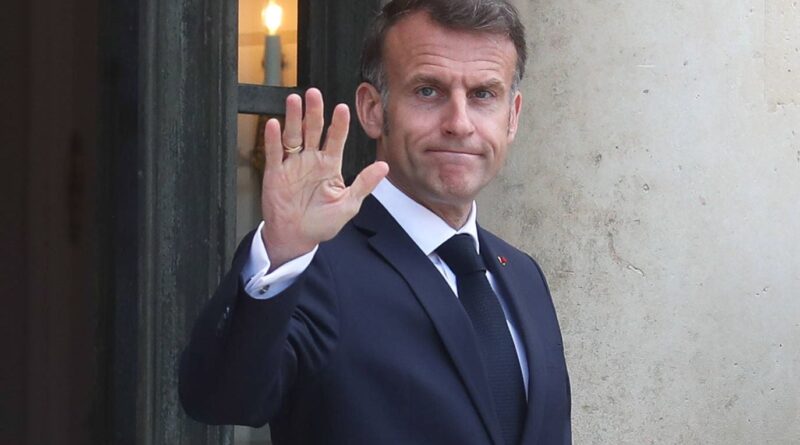 Quel avenir pour Emmanuel Macron s'il ne fait pas de politique ?