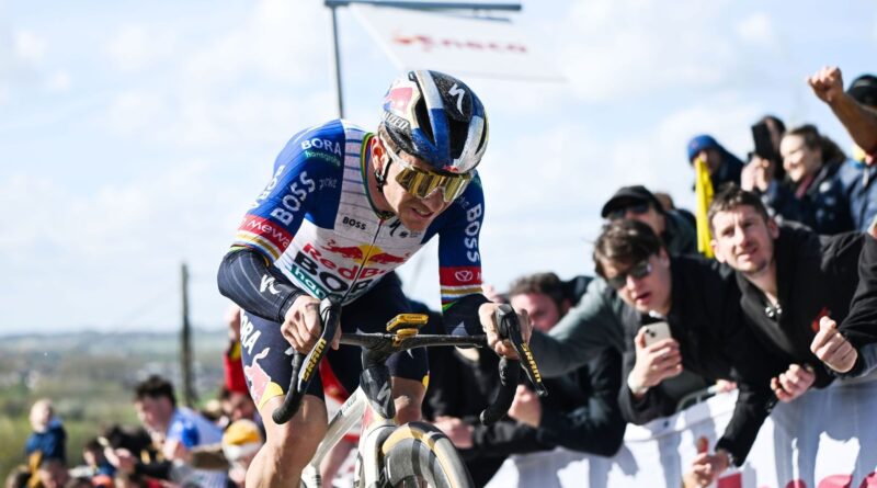 Remco Evenepoel annonce son retour après sa 3e place au Tour des Flandres.