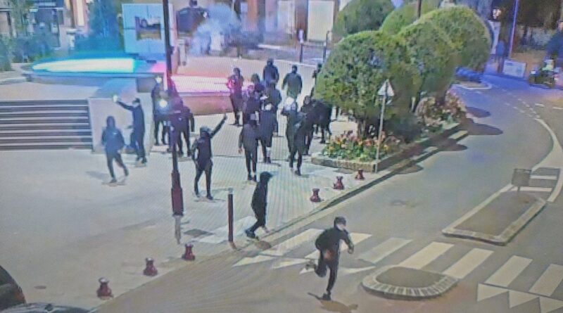 Saccage de la mairie de Fresnes : Dix mineurs mis en examen, sept contrôlés judiciairement