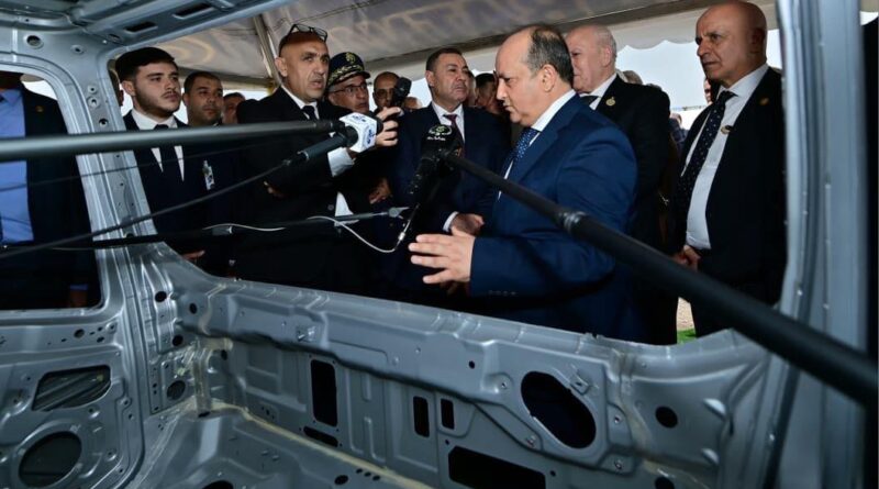 Sifi Ghrieb fonde la carrosserie industrielle à Batna après Tissemsilt