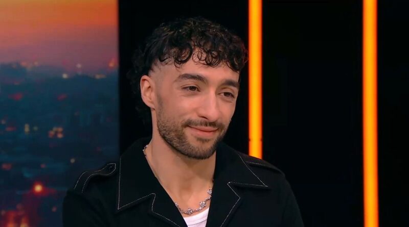 Sofiane Pamart joue "Movie" au Stade de France pour tous.