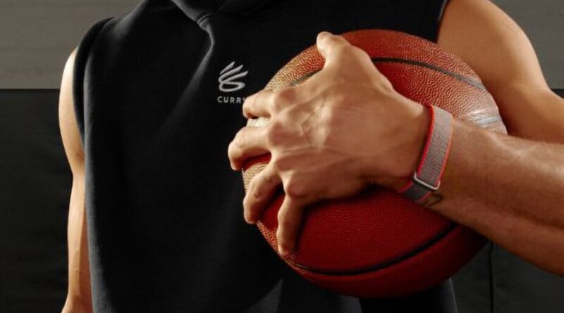 Stephen Curry dévoile un bracelet connecté inédit avec Google