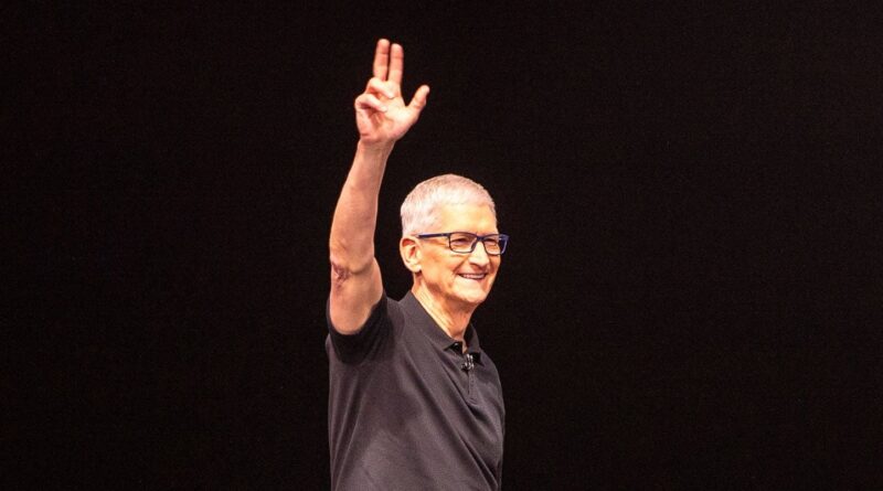 Tim Cook quittera Apple début septembre, remplacé par John Ternus.