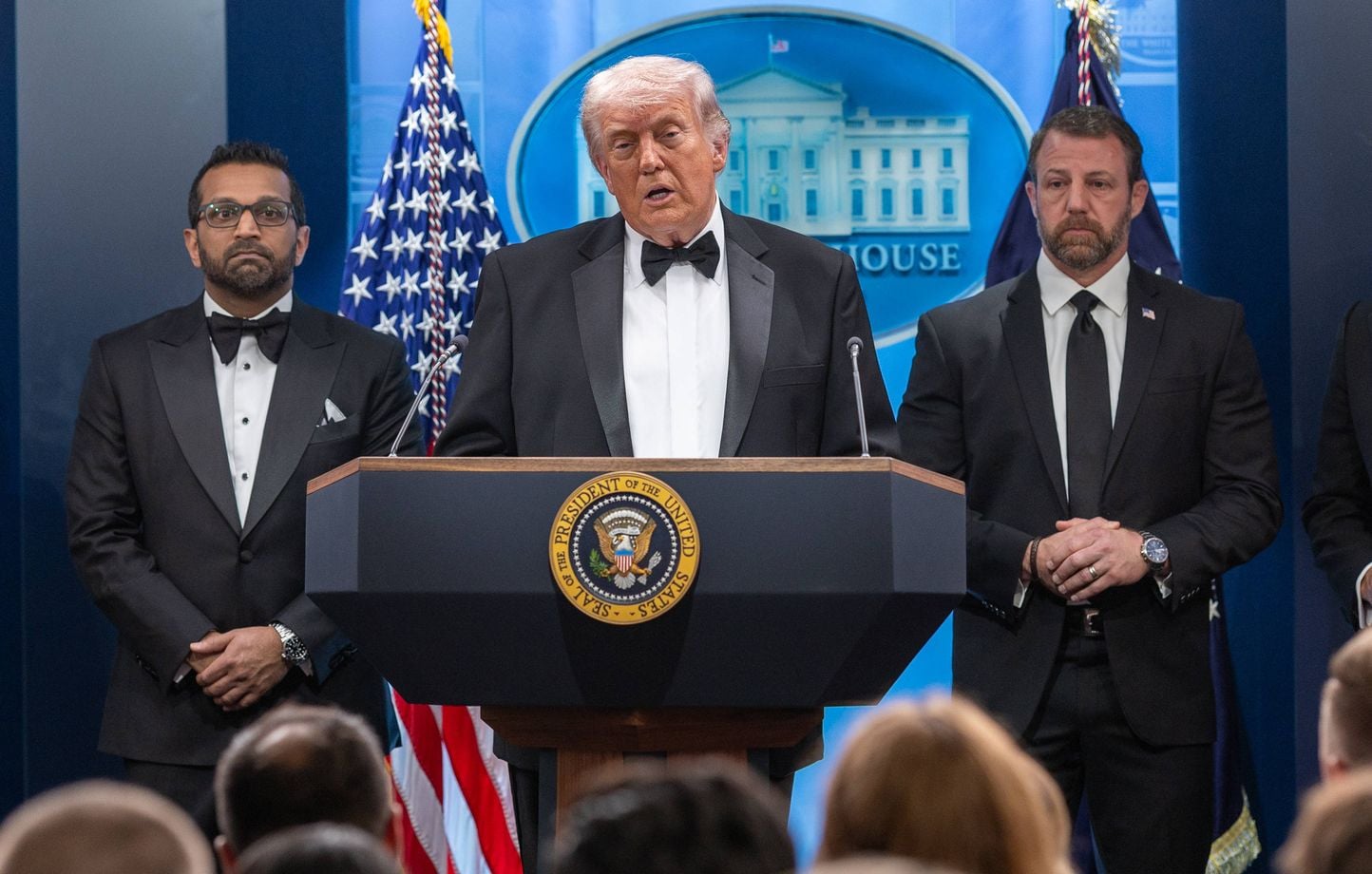 Tirs au gala de Washington : Évacuation de Donald Trump après les coups de feu