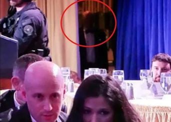 Tirs au gala de Washington : Théories complotistes dénoncent un coup monté