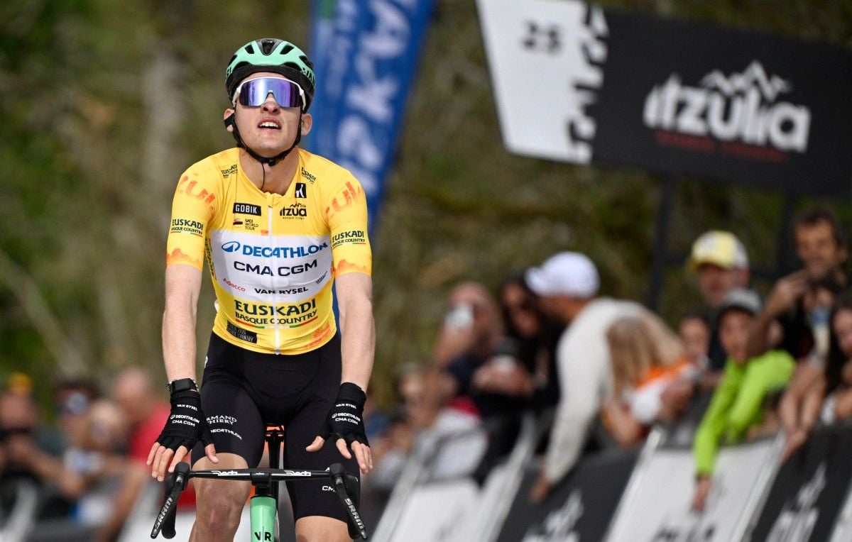 Tour du Pays basque : Paul Seixas renforce son maillot jaune en solitaire.