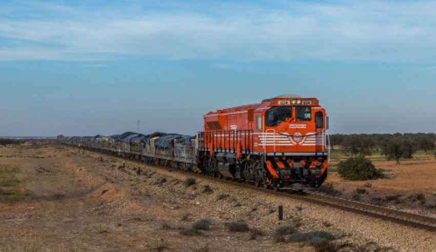 Transport de phosphate : 16 millions de KWD approuvés pour les voies ferrées.